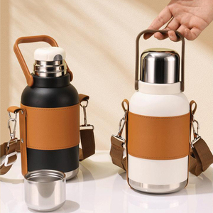 Bouteille isotherme rétro portable 800 ml 1200 ml en acier inoxydable 316 avec poignée et sangle en cuir PU - Product Image 1