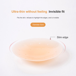 Pezoneras de silicona antideslizantes de moda, insertos adhesivos invisibles para sujetadores con orificio para tops sin espalda y sin tirantes - Product Image 3