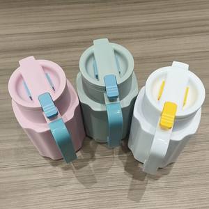 <span class=keywords><strong>Carafe</strong></span> <span class=keywords><strong>isotherme</strong></span> à double paroi en verre, <span class=keywords><strong>design</strong></span> coloré en blocs, avec poignée antidérapante, anti-fuite, pour la cuisine - Product Image 5