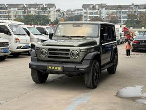 Personnalisation Intérieure 2024 <span class=keywords><strong>BJ</strong></span> 212 SUV 2.4T 4x4 Moteur Turbo Essence Voitures à Conduite à Gauche Petit SUV Tout-Terrain Sièges en Cuir Adapté à Plusieurs Terrains Pas Cher - Product Image 1