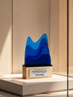 Trophée personnalisé en acrylique bleu gravé pour événements d'entreprise, compétitions et activités – Nouveau design 2026, trophée haut de gamme et sophistiqué