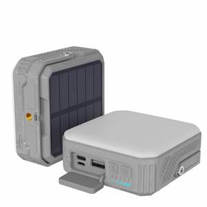 Banque d'énergie <span class=keywords><strong>solaire</strong></span> prix usine 10000mAh Port <span class=keywords><strong>USB</strong></span> banque d'énergie <span class=keywords><strong>solaire</strong></span> à charge rapide avec une lumière de camping avec un support - Product Image 1