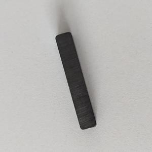 Petits <span class=keywords><strong>aimants</strong></span> rectangulaires en céramique de ferrite 35mm x 6mm x 6mm pour <span class=keywords><strong>rideaux</strong></span> - Product Image 4