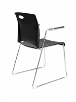 Chaise de conférence empilable moderne avec accoudoirs et base chromée pour écoles, dortoirs, salles d'étude, salles de classe, réunions et formations