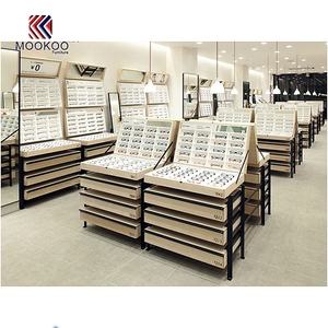 Étagère d'exposition en bois pour lunettes de vue, pour vitrine, design pour magasin d'optique - Product Image 6