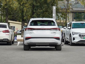 Véhicules électriques <span class=keywords><strong>Audi</strong></span> <span class=keywords><strong>Q4</strong></span> E-tron fabriqués en Chine, édition 2024, autonomie 605 km, en stock, <span class=keywords><strong>prix</strong></span> usine, couleur blanche, en promotion - Product Image 6