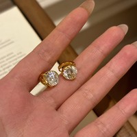 Nouvelles boucles d'oreilles clipsables en argent 925 et moissanite pour femme, exquises, haut de gamme, suspendues, scintillantes, effet diamant, petites ampoules, tendance et élégantes