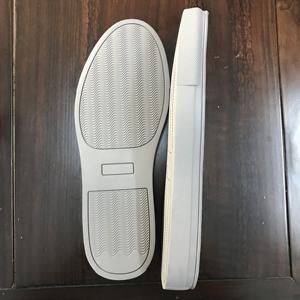 2020新しいスタイルのソフトメンズラバースニーカーソール快適な靴底デザイン - Product Image 2