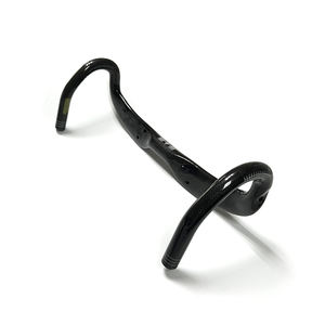 <span class=keywords><strong>Guidon</strong></span> de vélo de <span class=keywords><strong>route</strong></span> en fibre de <span class=keywords><strong>carbone</strong></span> 31.8 intégré barre de poignée de gravier en <span class=keywords><strong>carbone</strong></span> câble interne barre plate de course de vélo de <span class=keywords><strong>route</strong></span> en <span class=keywords><strong>carbone</strong></span> complet - Product Image 6