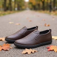 Chaussures de marche pour hommes Fanghui, nouvelle collection, avec semelle extérieure en PVC souple et doublure en PU, légères, faciles à enfiler, chaussures décontractées tendance