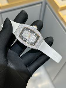 นาฬิกาข้อมือผู้หญิงแบบกลไกเรืองแสงสั่งทำพิเศษรุ่นใหม่ ดีไซน์หรูหราประดับเพชรเต็มเรือน กันน้ำได้ - Product Image 2