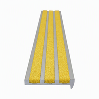 Profilé de marche d'escalier en aluminium moderne, couleur personnalisée, profilé de sécurité pour escalier extérieur, bordure de marche de type « Bull Nose » pour usage commercial