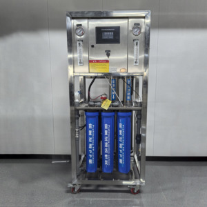 Purificateur <span class=keywords><strong>d</strong></span>'<span class=keywords><strong>eau</strong></span> RO commercial personnalisé à haute rentabilité, modèles compacts adaptés aux eaux <span class=keywords><strong>de</strong></span> puits et aux eaux souterraines - Product Image 2