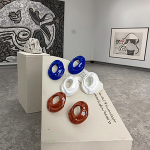 Pendientes <span class=keywords><strong>de</strong></span> carillones <span class=keywords><strong>de</strong></span> viento huecos <span class=keywords><strong>de</strong></span> forma irregular <span class=keywords><strong>de</strong></span> gran tamaño Estilo lujoso <span class=keywords><strong>de</strong></span> moda con atractivo versátil como pendientes - Product Image 3