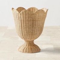 Grote rotan woonkamerdecoratie vloervaas voor theeserviezen, met kunstplanten erin, geschikt voor huisdecoratie
