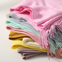 Écharpe en cachemire de couleur unie à la mode en gros, conception de logo personnalisée, châle chaud pour femmes avec des glands