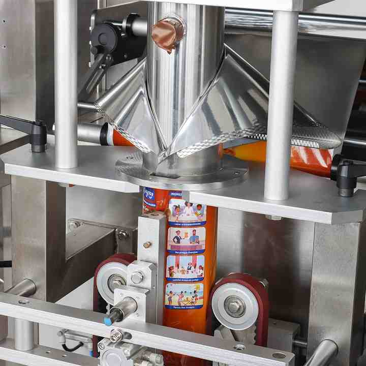 Auto Multi-Function Multi-Head Weighing Packaging Potato Chips Crackers Pretzels Snacks Pouch Vertical Sealing Packing Machine