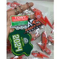 Logo Kustom 2D dan 3D Gantungan Kunci Karet Kustom PVC Lembut Carabiner untuk Barang Promosi