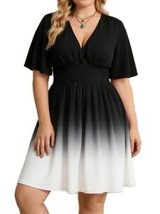Falda de gasa para mujer de talla grande con cuello en V, mangas cortas plisadas y cintura en forma de A, ideal para fiestas informales. - Product Image 3