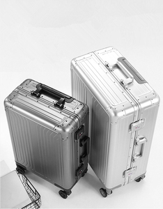 Maleta Rígida de Aluminio de 20, 24 y 28 Pulgadas con Ruedas Giratorias, Candado TSA, Ligera y Duradera, Equipaje de Mano Unisex para Viajes - Product Image 3