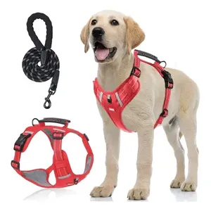Protector de pecho de seguridad ajustable para perros medianos y grandes hecho de material Oxford de calidad - Product Image 4
