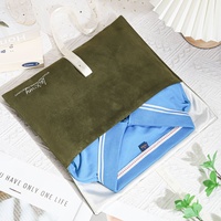 Sac anti-poussière haut de gamme en faux daim pour sac à main, pochette personnalisée avec logo imprimé pour bijoux, sac de rangement pour costume et t-shirt, sac anti-poussière en velours