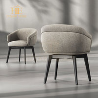 Chaise de salle à manger moderne au design moderne et luxueux Chaise longue à bras en tissu de haute qualité pour meubles de maison d'hôtel
