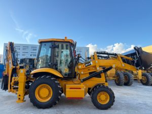 Chargeuse-pelleteuse JCB 3CX neuve et durable, unité haute performance pour les travaux de terrassement et le transfert de matériaux en bord de route - Product Image 5