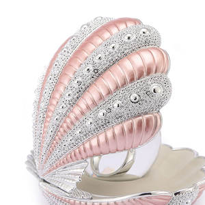 Anillo de Boda de Resina con Globo de Nieve 3D Hecho a Mano de 45 mm, Color Personalizado, para Regalo Empresarial - Product Image 6