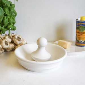 การออกแบบที่กําหนดเองมินิสแปดเหลี่ยมพอร์ซเลนปูนและชุดลูกปา - Product Image 2