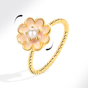 Anillo Ajustable Minimalista de Cobre Chapado en Oro con Perla de Concha y Flor Esmaltada Giratoria, Joyería de Moda para Mujer, Anillo Antiestrés Fidget - Product Image 1