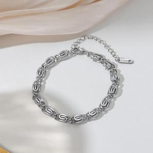 Nouveau collier en acier inoxydable, chaîne épaisse simple, ensemble bracelet style Ins, vente en gros - Product Image 6