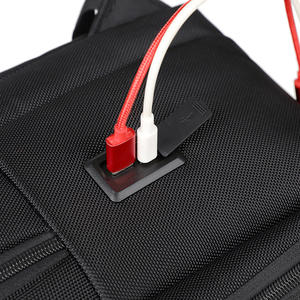 กระเป๋าเป้สะพายหลังอเนกประสงค์สำหรับพักผ่อนและธุรกิจ รุ่นขายดีปี 2025  กระเป๋าใส่แล็ปท็อปความจุขนาดใหญ่ พร้อมพอร์ตชาร์จคู่ กระเป๋าเดินทางน้ำหนักเบา - Product Image 6