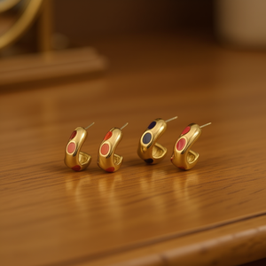 Orecchini a lobo Nina Irregular placcati oro in acciaio inossidabile, gioielli alla moda da donna - Product Image 2