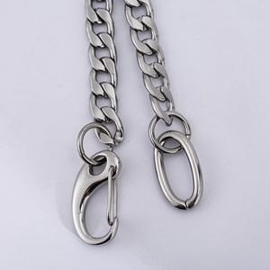 สร้อยข้อมือสแตนเลสสตีลสำหรับผู้ชายและผู้หญิง เครื่องประดับแฟชั่นสไตล์ฮิปฮอป สร้อยข้อมือไทเทเนียมขัดเงา - Product Image 4