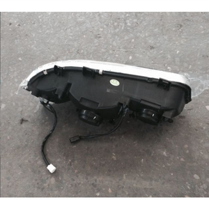 Sinotruk HOWO รถบรรทุกเจ้าชายสีทอง, อะไหล่ห้องโดยสาร WG9125720002ไฟหน้าด้านขวา - Product Image 3