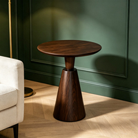 Table d'appoint fonctionnelle en bois, conçue pour les espaces de vie pratiques, avec un placement facile, taille compacte, support robuste, table console