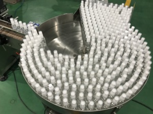 Máquina Automática de Llenado y Tapado de 8 Cabezales, Línea de Producción de Llenado de Líquidos, Equipo de Llenado de Perfume, Alcohol y Jarabes - Product Image 2