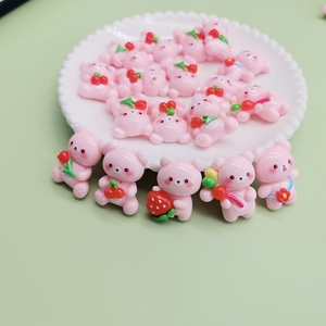 Breloques plates en résine en forme d'ours rose tenant un ballon fleur fraise cerise, mignonnes, thème printemps, en vrac, pour loisirs créatifs et coques de téléphone - Product Image 3
