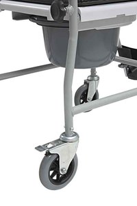 Fauteuil roulant de rééducation multifonctionnel avec pédale pliable et seau amovible - Product Image 3