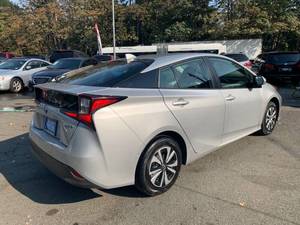 รถยนต์มือสองปี 2020 สำหรับ Prius LE 4 ประตู แฮทช์แบ็ก เกียร์อัตโนมัติ พวงมาลัยซ้าย เบาะหนัง ยาง R18 ขับเคลื่อนล้อหลัง พร้อมระบบควบคุมความเร็วอัตโนมัติ - Product Image 3