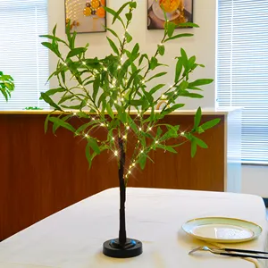 Vendita calda 45CM 80LED smalto filo albero lampada con Waxberry foglie di natale decorazione luce per la casa Desktop