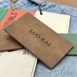 Etiquetas de Ropa con Logotipo de Marca Personalizado, Parches de Cuero Sintético PU en Rollo para Jeans, Ropa, Sombreros, Guantes, Etiquetas para Prendas - Product Image 3