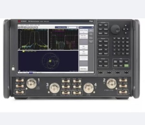 Analyseur de réseau Keysight N5227B Leb Auto 10 MHz à 67 GHz - Product Image 1