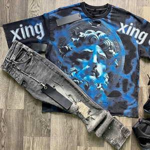 Conjunto de Verano para Hombre, Ecológico, Superventas, Camiseta de Algodón Grueso con Estampado Digital DTG y Pedrería, Jeans con Lavado Ácido, Personalizable - Product Image 3