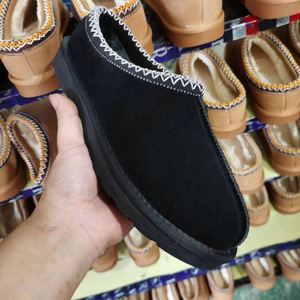 Bottes de neige unisexes en fourrure douce et confortable, style pantoufle, avec plateforme, en peau de mouton, pour l'hiver, design tendance, vente en gros - Product Image 3