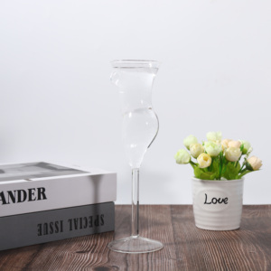 المرأة شكل الجسم ، مثير سيدة عارية شرب كوب زجاجي - Product Image 1