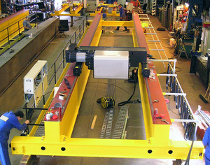 Pont roulant à double poutre de 15 tonnes avec grappin de préhension, capacité de 0,5 m³ à 5 m³, moteur principal, pompe, télécommande sans fil - Product Image 4