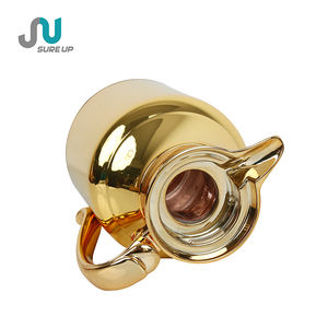 Fabricant de corps extérieur doré de luxe avec recharge en verre rose Carafe arabe de style européen Pichets à eau isolés - Product Image 3