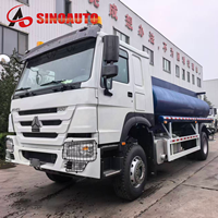 Prix Usine Nouveau Camion Citerne Sinotruk Howo 4x2 10000L 10CBM pour Transport de Carburant, Essence, Diesel et Remise en Carburant Mobile